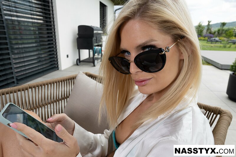 Маринка, 42 года, 0 размер груди